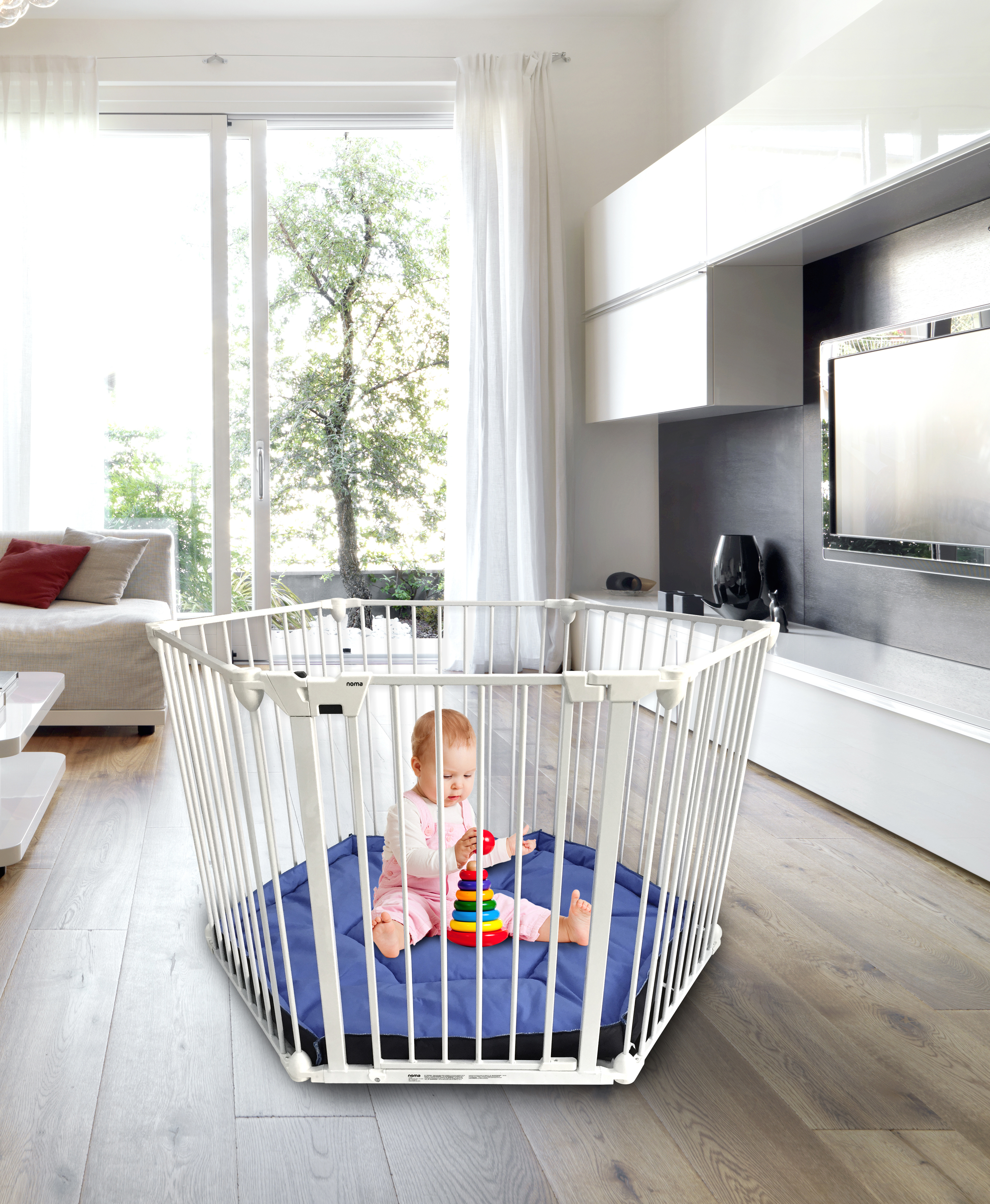 Six panel hot sale baby gate